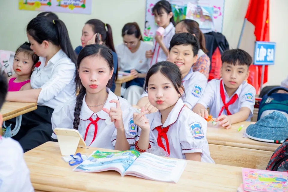 Học viên lớp luyện thi